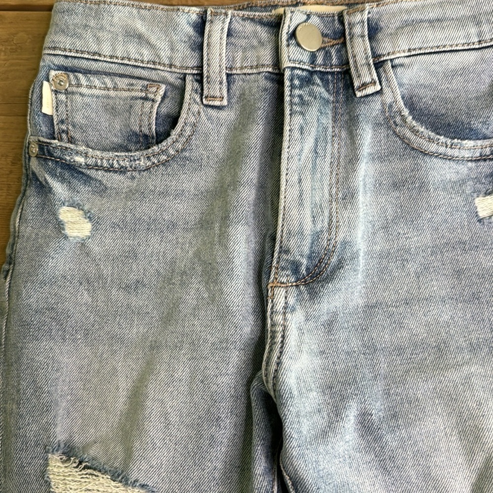 Girls DL1961 Light Wash Distressed Jeans Size 10 - Picture 3 of 7